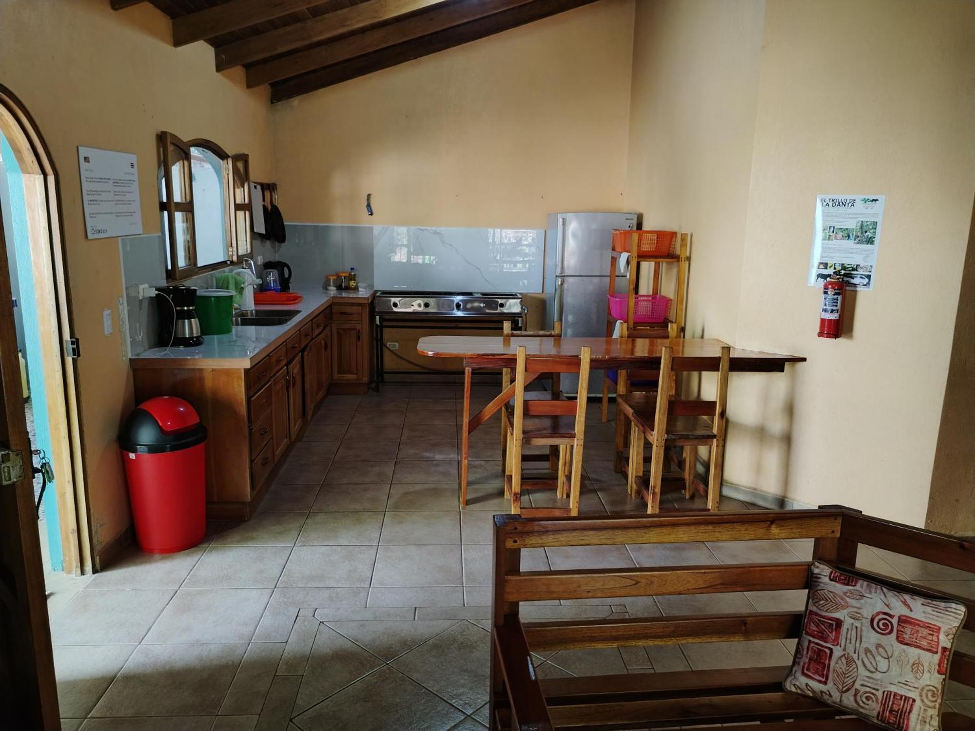 Osa House - Drake Corcovado Tours Panzió Drakes Bay Kültér fotó